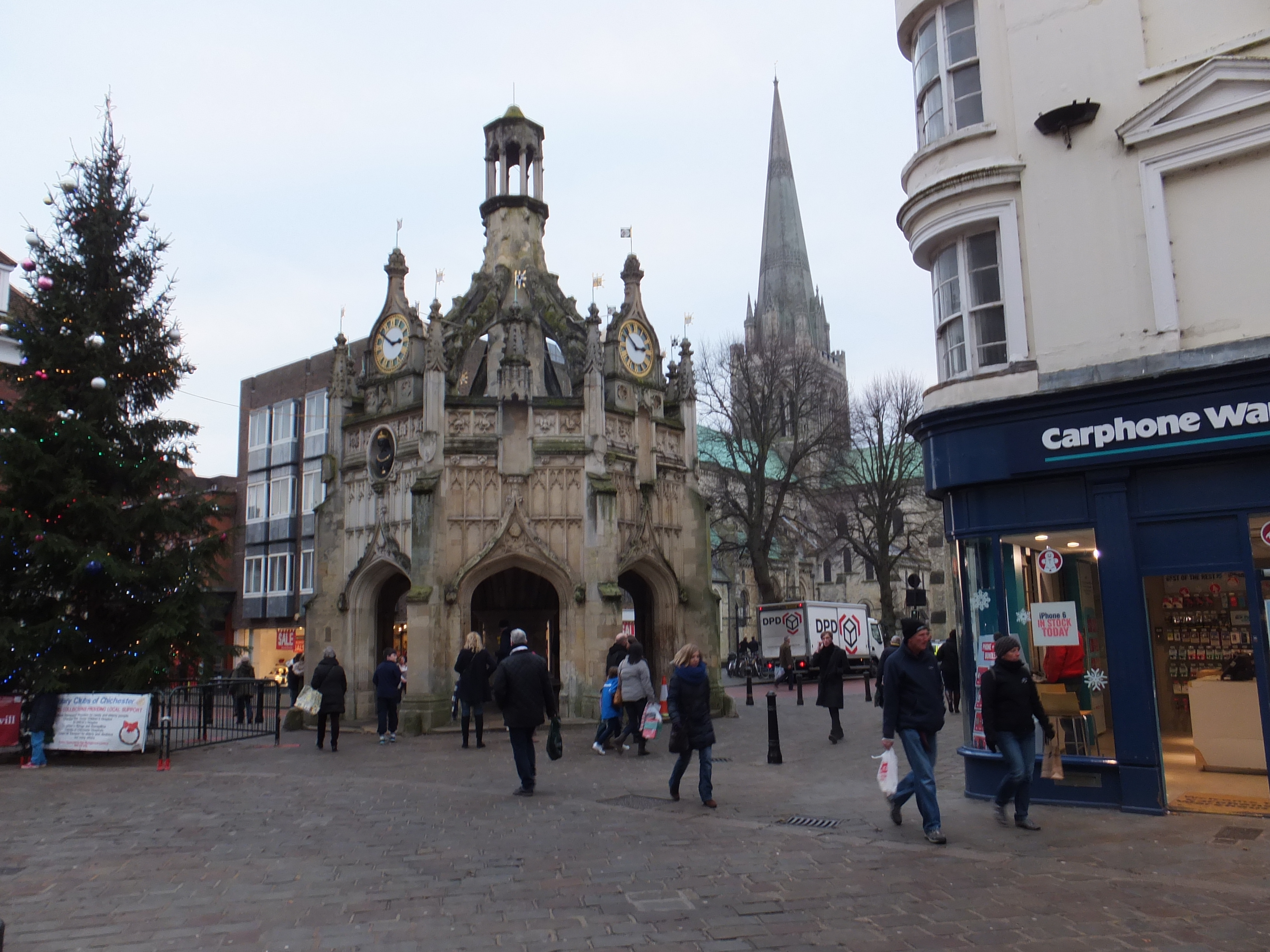 chichester-market-cross-and-cathedral